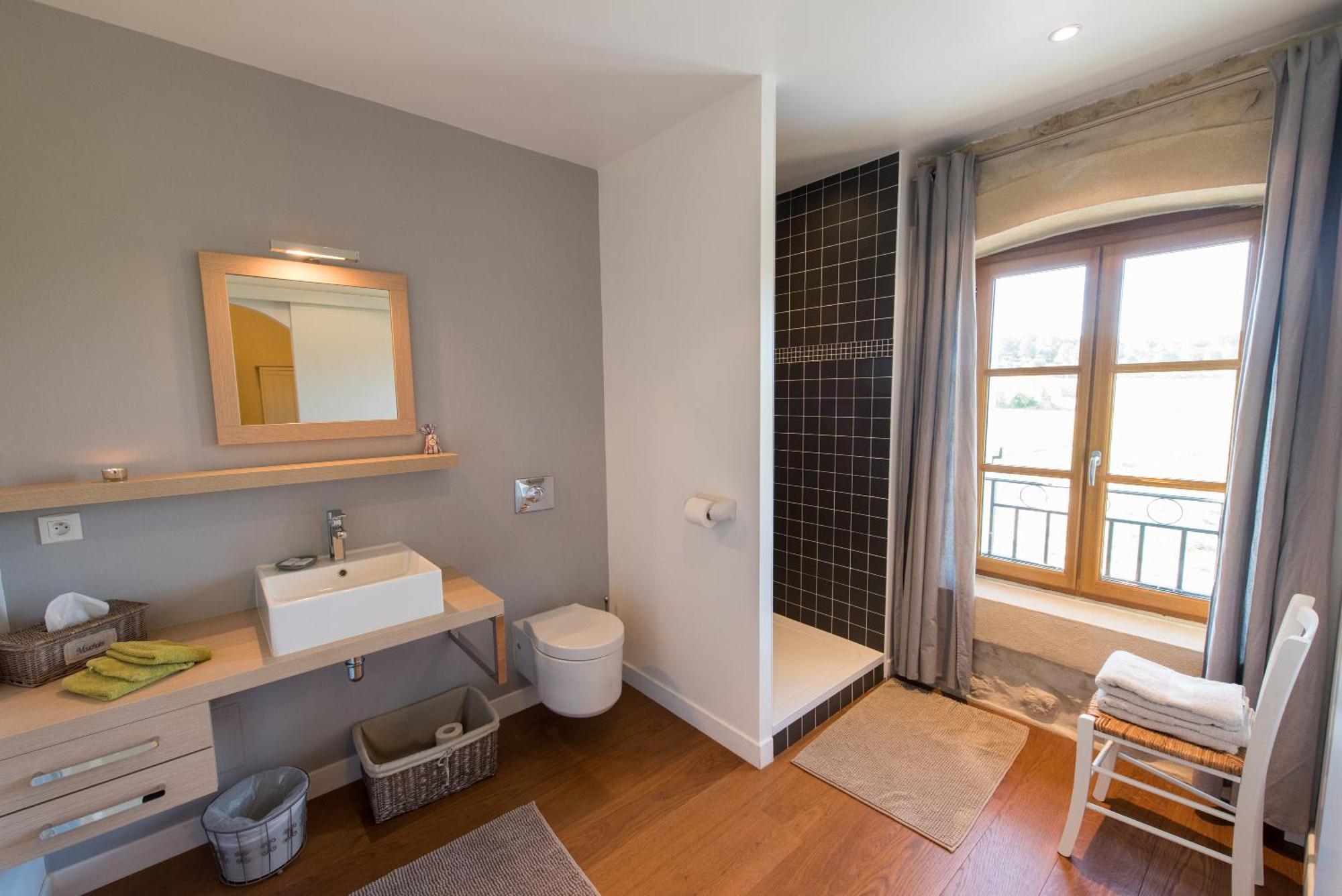 Le Relais De Pigasse Hotell Ouveillan Rum bild