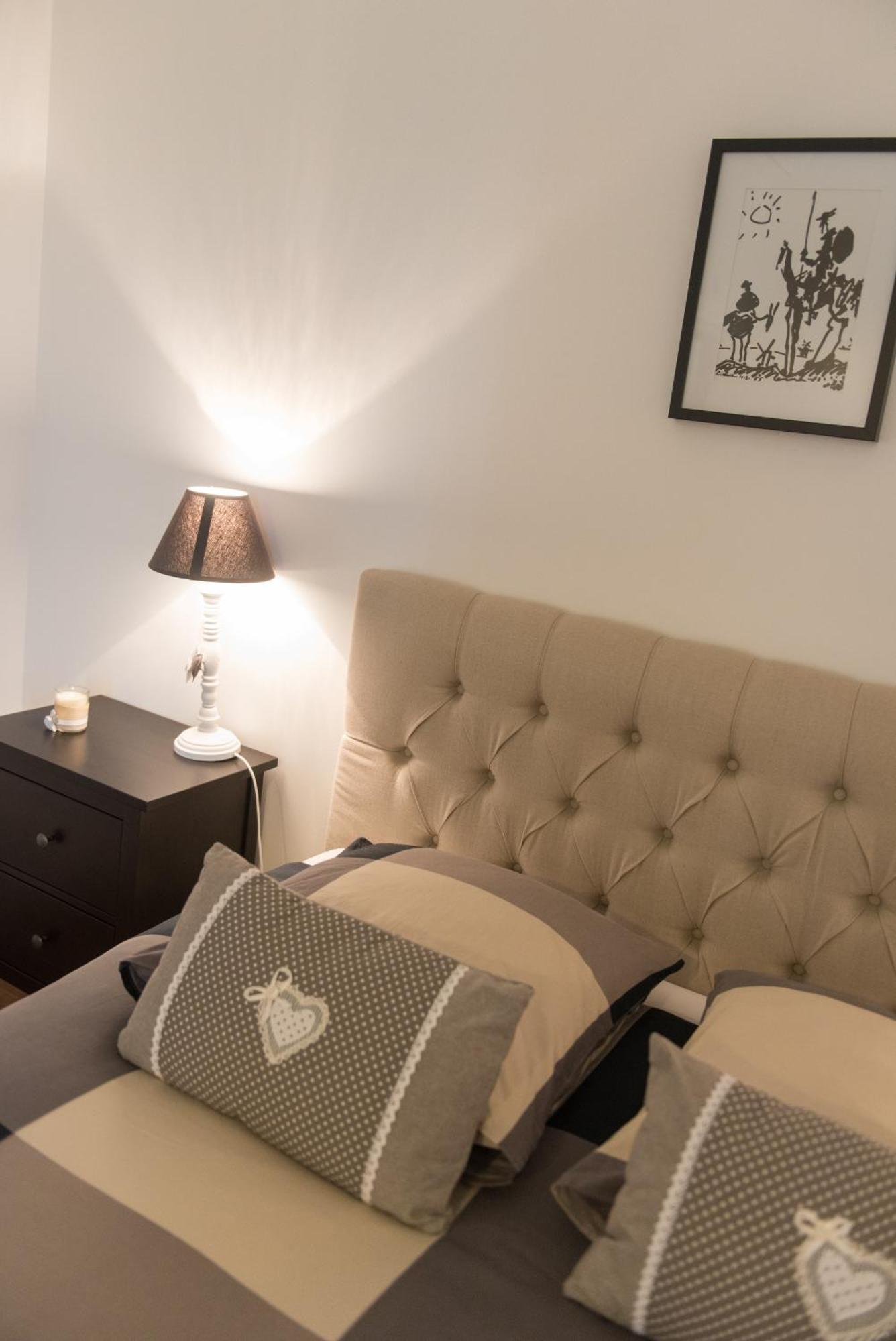 Le Relais De Pigasse Hotell Ouveillan Exteriör bild